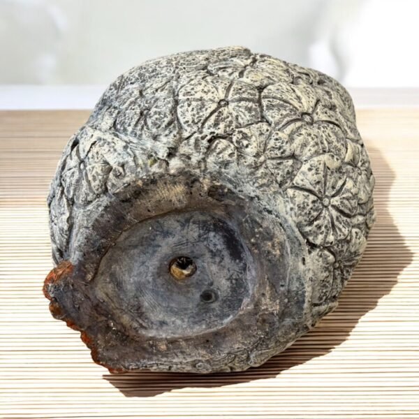 古董 古玩 收藏 拍賣 日本陶器花器 貓頭鷹擺飾 日本貓頭鷹花瓶 日式招福擺件 陶製動物花器 日本民藝陶器 風水貓頭鷹 日本古物收藏 日式自然風裝飾 陶瓷擺設藝術品