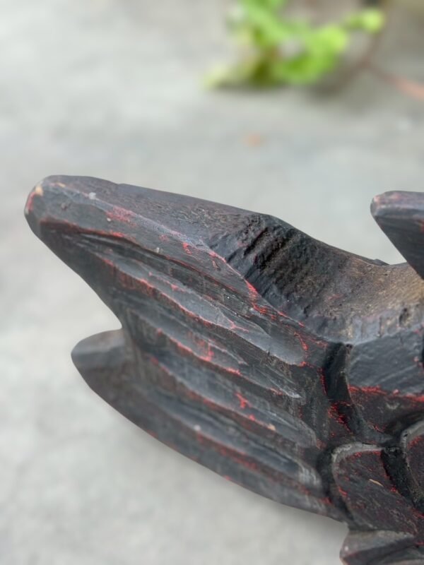 古董 古玩 古物收藏 木雕木魚 日本古物 鯉魚雕刻 日本佛教文物 魚形木磬 古董掛飾 日本寺廟用品 民藝風格擺飾 老件收藏 和風古董