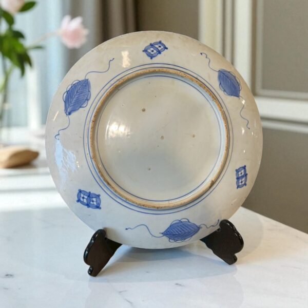 古董 古玩 古物收藏 拍賣 明治期伊萬里燒 金襴手大皿 錦繪飾皿 日本古董陶瓷 鯉魚圖大盤 屏風構圖陶瓷盤 伊萬里燒收藏 日式陳列大皿 藍釉金彩大盤 日本藝術陶瓷