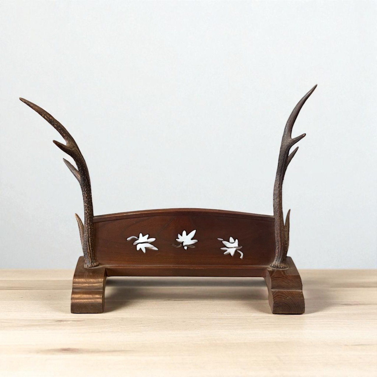 日本手作鹿角刀架日本手作鹿角刀架| 大行日本藝術倉儲| 藝術品| 茶道具