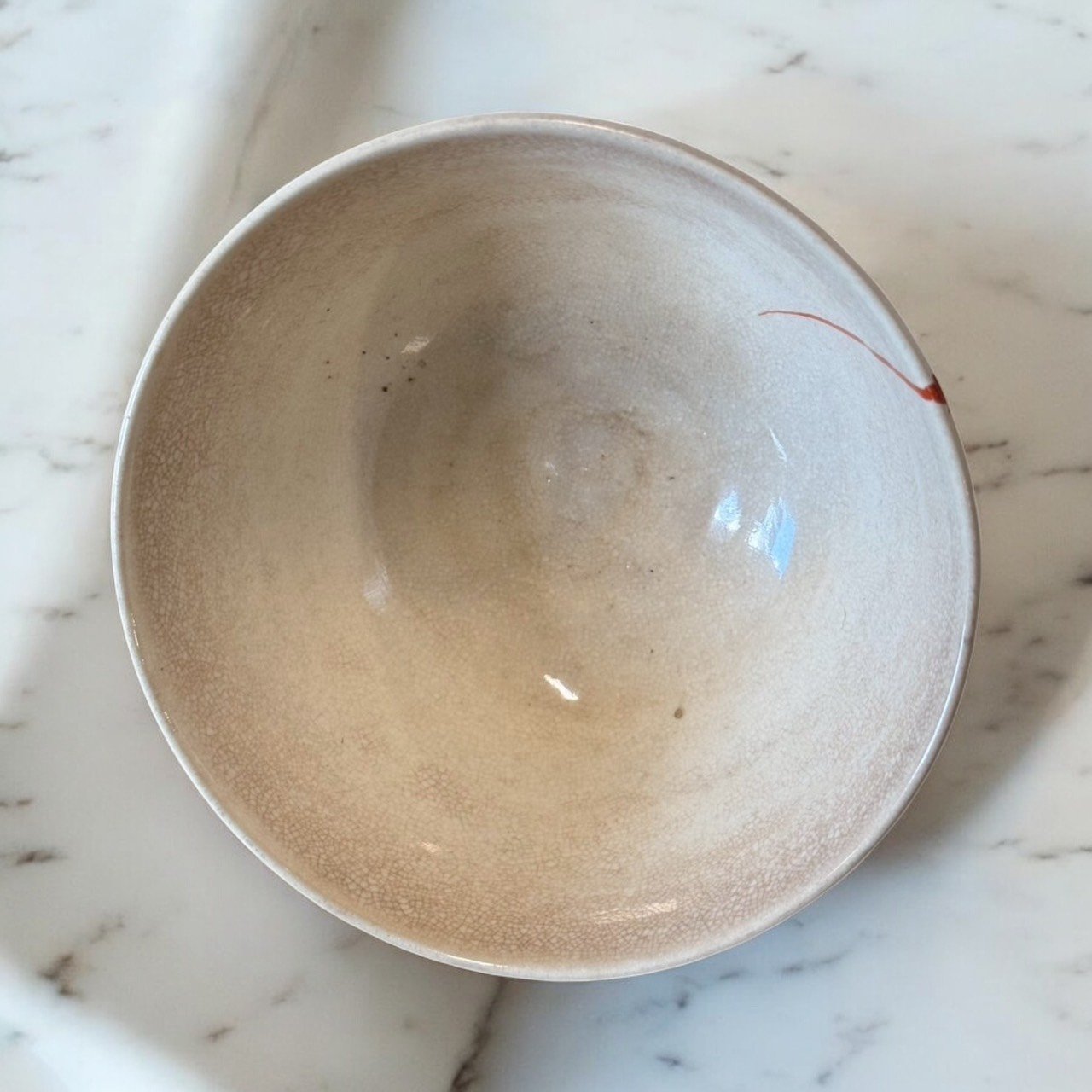 古董 古玩 古董收藏 開運小物 昭和期陶碗 日本手繪陶碗 伊勢海老圖陶器 日本吉祥餐具 手繪開片陶碗 和風飯碗推薦 日本昭和古董碗 吉祥宴席餐具 收藏級日式陶碗 日本傳統陶藝