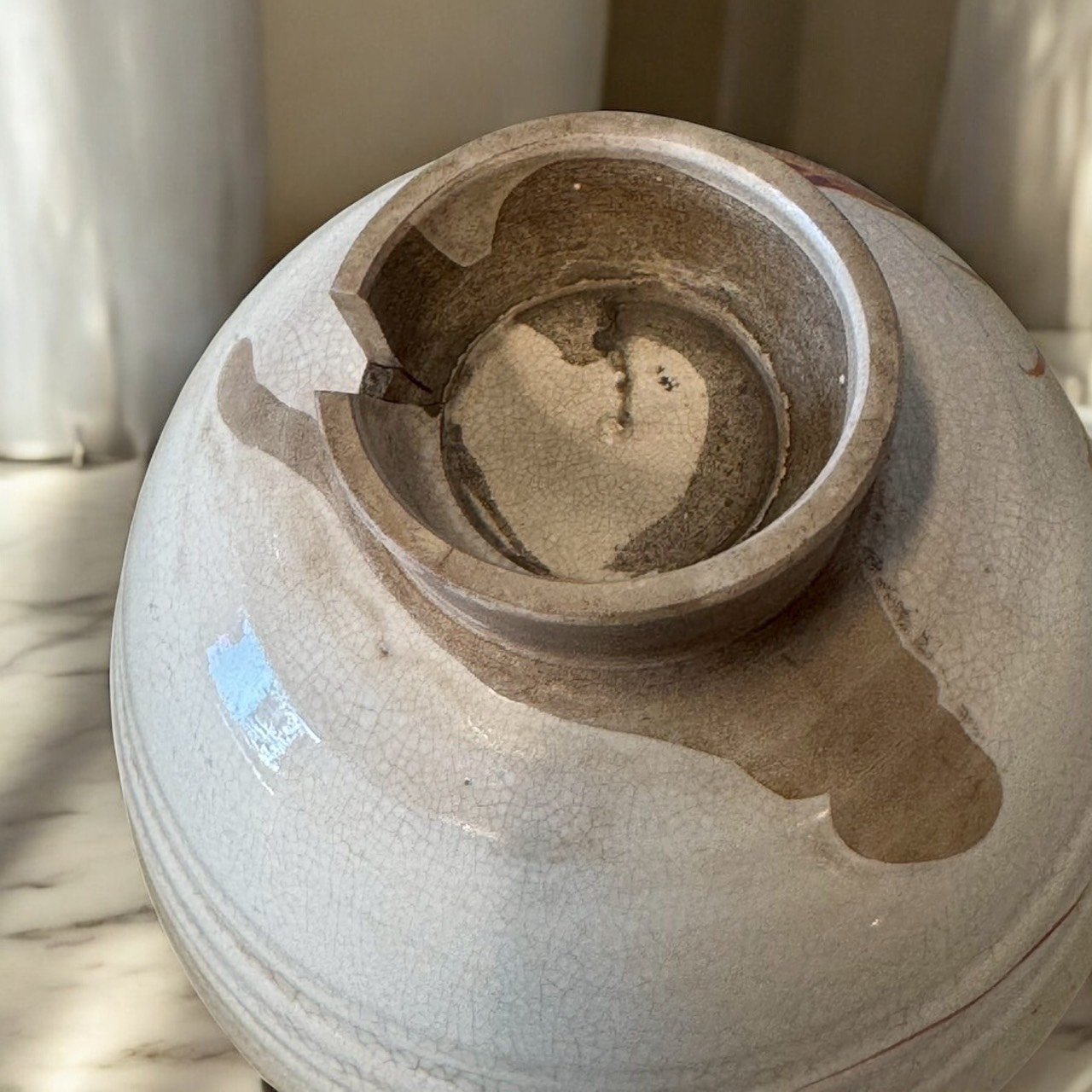 古董 古玩 古董收藏 開運小物 昭和期陶碗 日本手繪陶碗 伊勢海老圖陶器 日本吉祥餐具 手繪開片陶碗 和風飯碗推薦 日本昭和古董碗 吉祥宴席餐具 收藏級日式陶碗 日本傳統陶藝