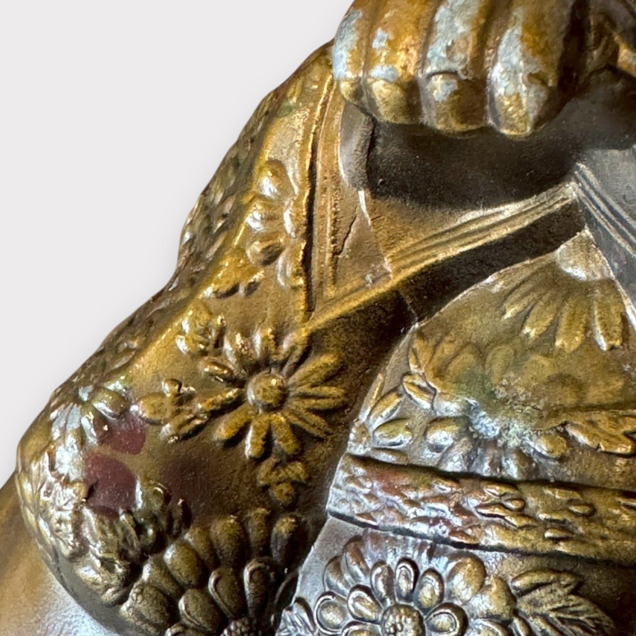 古董 古玩 收藏 大行日本藝術倉儲 日本昭和銅雕 紅髮童子像 青銅合金雕像 手繪彩漆和服 日式人物雕塑 昭和時代藝術品 老件銅像收藏 和風擺設擺件 玄關端景擺飾 日本古物雕像