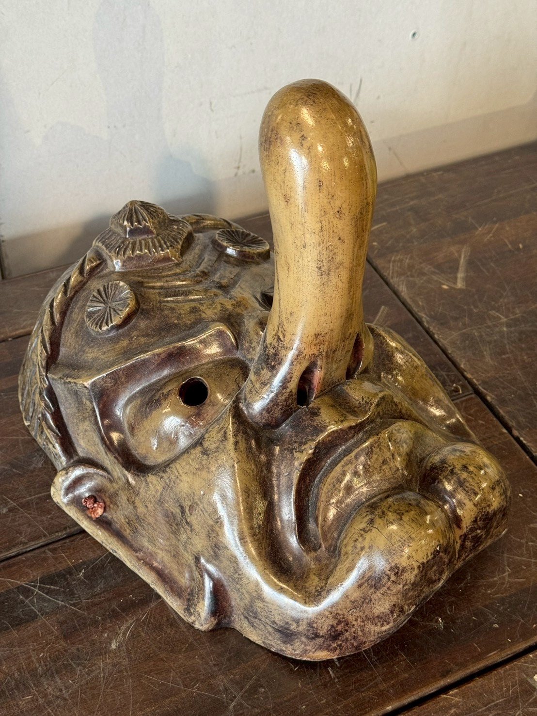 古董 古玩 收藏 大行日本藝術倉儲 日本木雕天狗面具 日本天狗面 日式天狗面具擺飾 日本古物天狗面具 木雕天狗面 和風牆面裝飾 居酒屋裝飾擺飾 日式店面佈置 民藝木雕擺飾 攝影和風道具