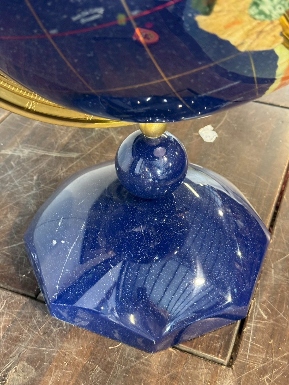 古董 古玩 收藏 大行日本藝術倉儲 歐風地球儀擺飾 寶石拼貼地球儀 礦石拼貼地球儀 精品地球儀擺件 書房地球儀裝飾 復古地球儀擺飾 歐式書房擺件 店面展示地球儀 商業空間裝飾擺件 高級地球儀收藏