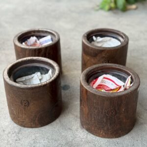 古董 古玩 收藏 大行日本藝術倉儲 日本昭和期小火鉢 梧桐木製火鉢 日式木作老件 含銅膽火鉢 侘寂風居家擺設 日式茶席道具 日本古物收藏 和風桌上擺件 昭和風木質器物 店面陳列裝飾