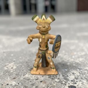 大行日本藝術倉儲 古董 收藏 日本古物 墨西哥陶塑戰士 阿茲特克風格裝飾 馬雅文明陶藝 手工彩繪陶塑擺飾 異國風情居家小物 MEXICO原產工藝品 戰士守護神像 民族風藝術裝飾 原始美學雕塑 咖啡廳風格陳列品