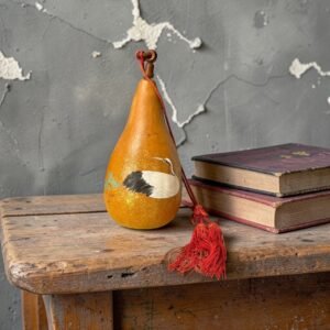 大行日本藝術倉儲 古董 收藏 日本古物 日本天然真葫蘆 手繪丹頂鶴擺飾 居家開運納福葫蘆 日式長壽賀禮推薦 45公分大型葫蘆 金彩瑞鶴裝飾 和室壁龕陳列品 天然風乾葫蘆藝品 招財除厄吉祥物 日本職人手繪古物